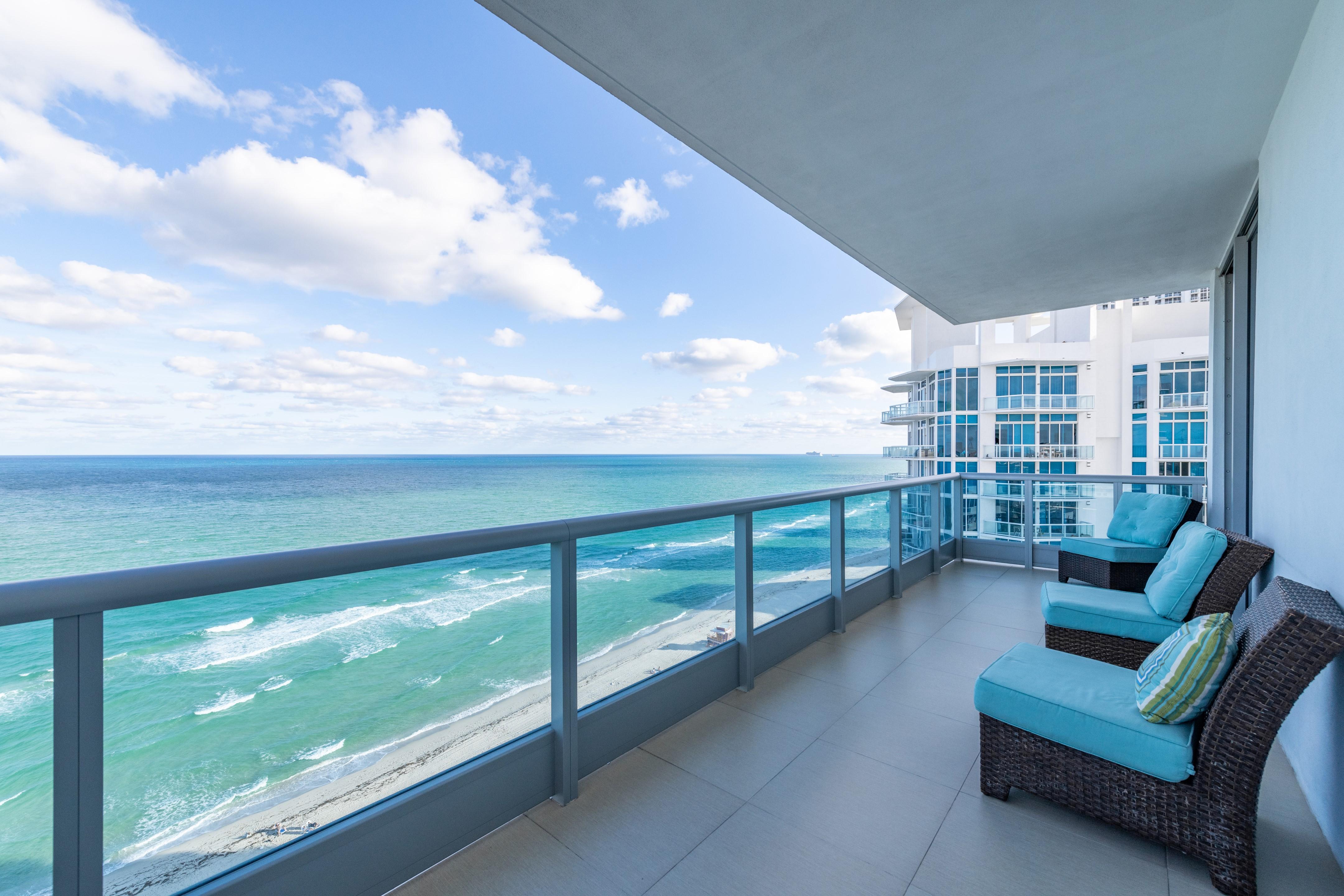 Churchill Suites Monte Carlo Miami Beach Exteriör bild